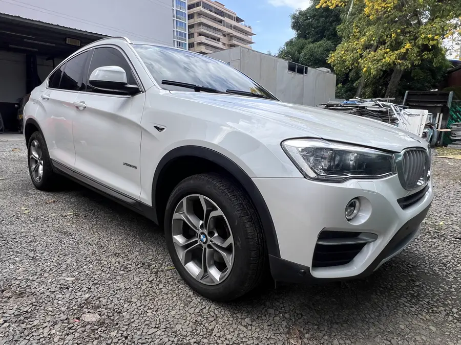 BMW X4 blanco